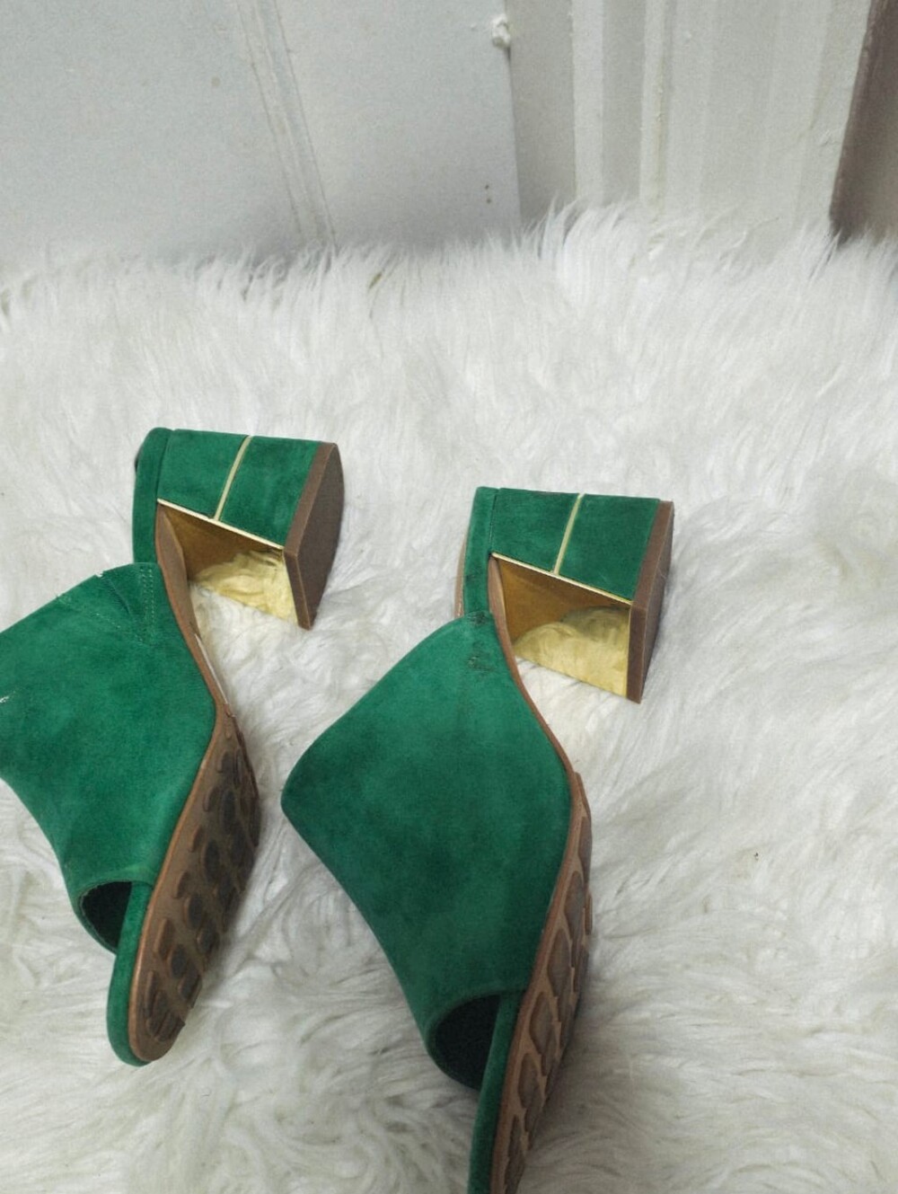 Chico's Green Suede Peep-toe Block Heel Mules Gold-tone Heel Accents Sz 7M